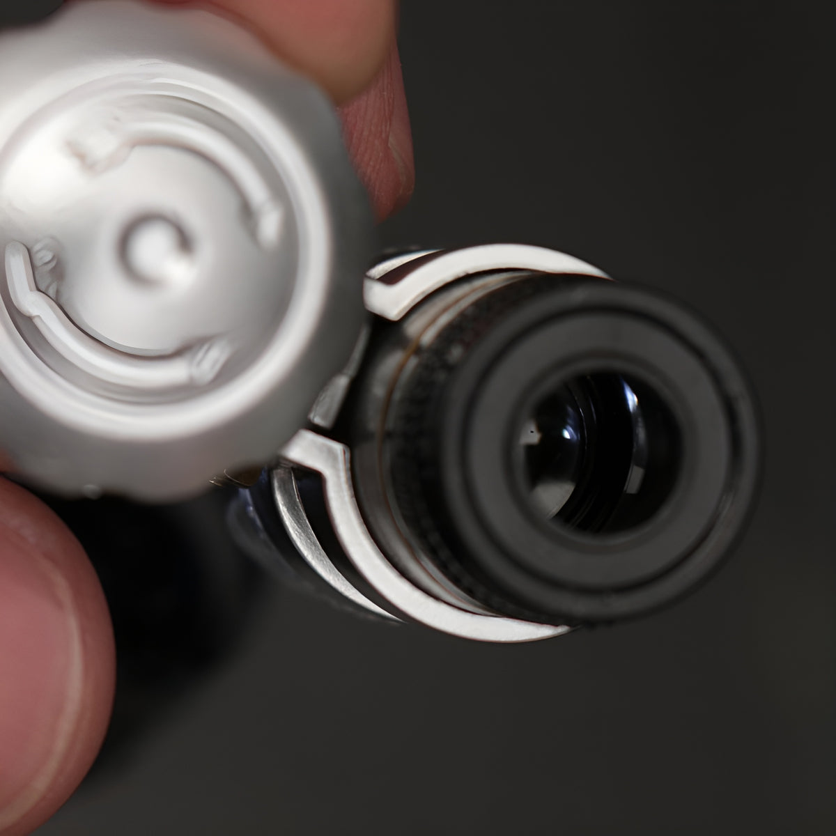 Microscopio de bolsillo portatil con luz LED