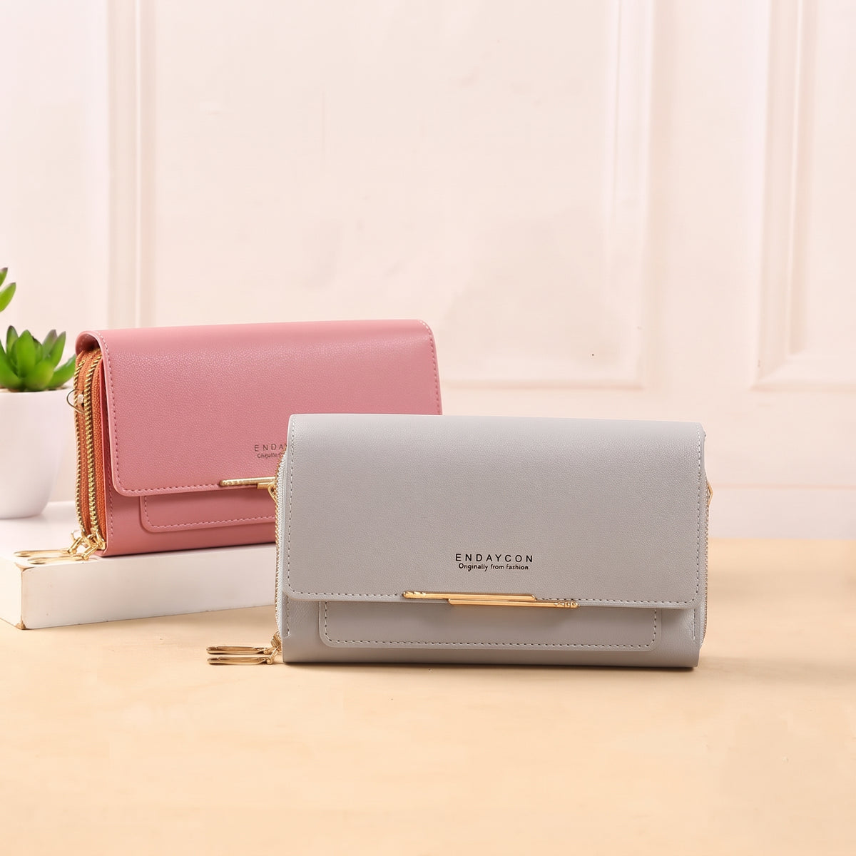 Cartera pequeña de piel sintetica para mujer