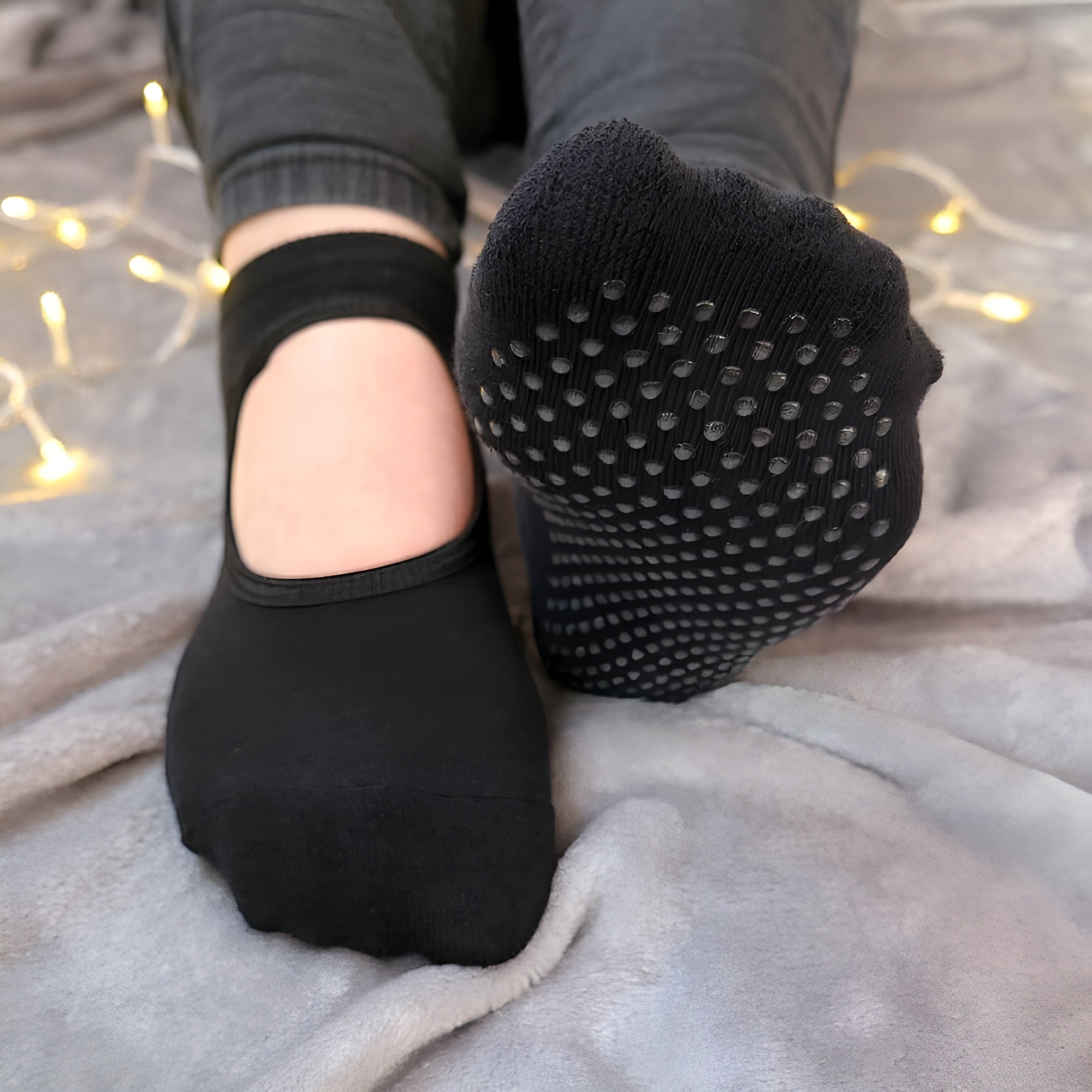 Medias de Yoga antideslizantes – Disponible en Caracas y Margarita – NQLN Store