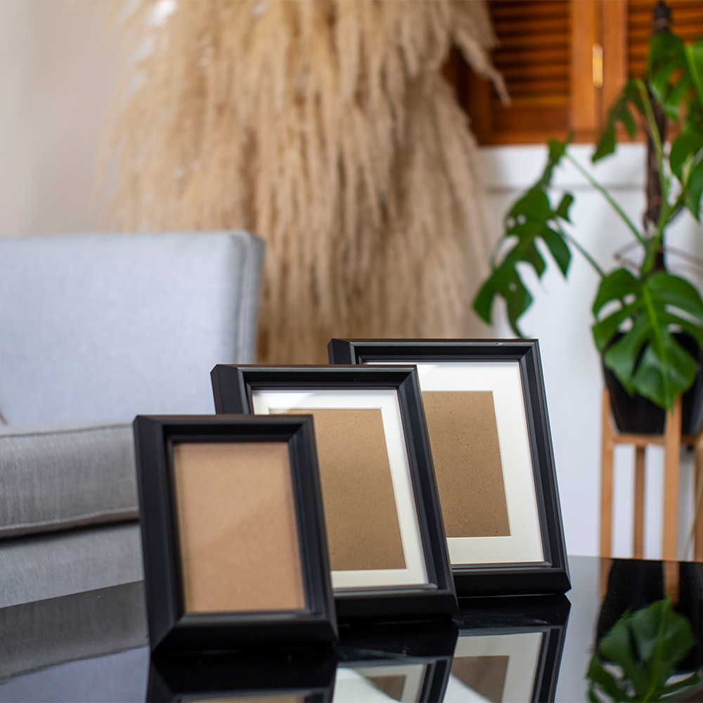 Elegantes Portarretratos de Madera – Disponible en NQLN Store con envío gratis desde $20