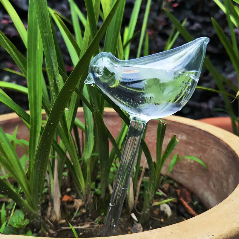 Dispensador automatico de agua para plantas – Vista adicional – Disponible en NQLN Store Venezuela