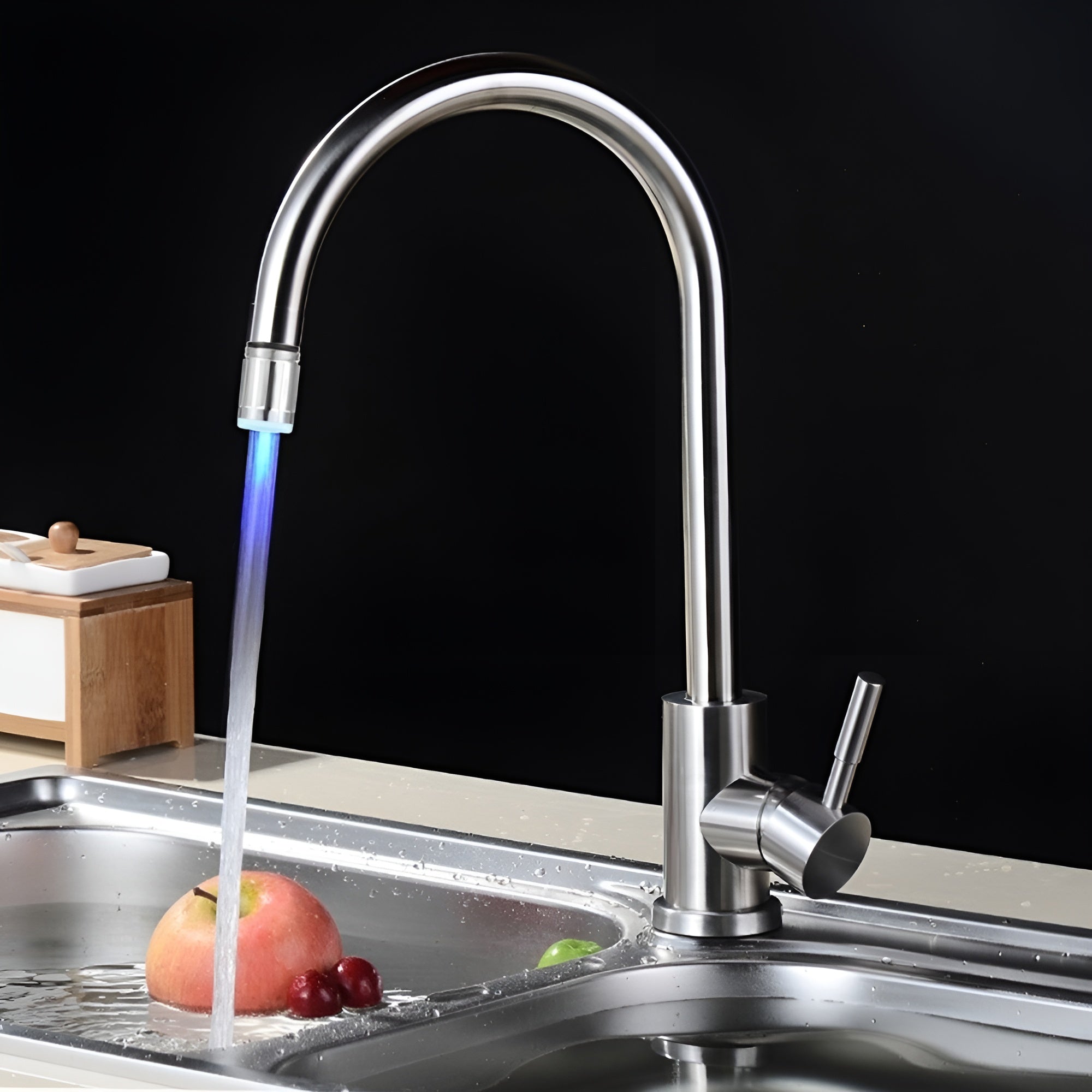 Sensor Led de temperatura para grifo de agua – Vista adicional – Disponible en NQLN Store Venezuela