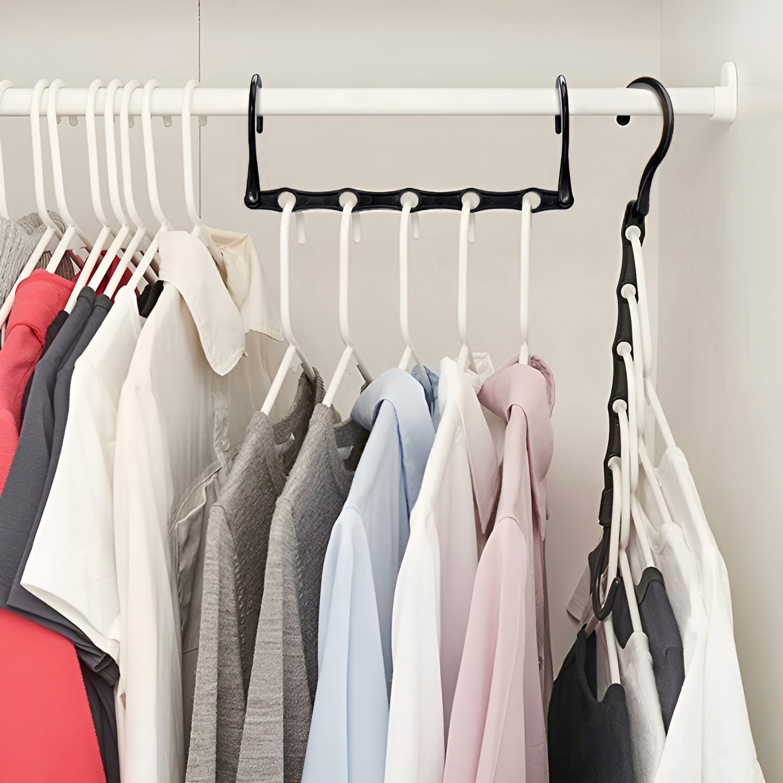 Ganchos mágicos para ropa (Pack de 6) – Comprar online en NQLN Store Venezuela con envío a todo el país