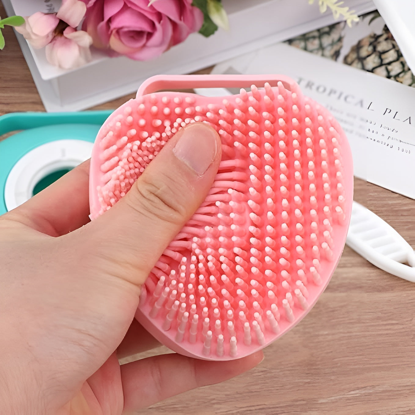 Cepillo de Silicona Exfoliante para perro – Vista adicional – Disponible en NQLN Store Venezuela