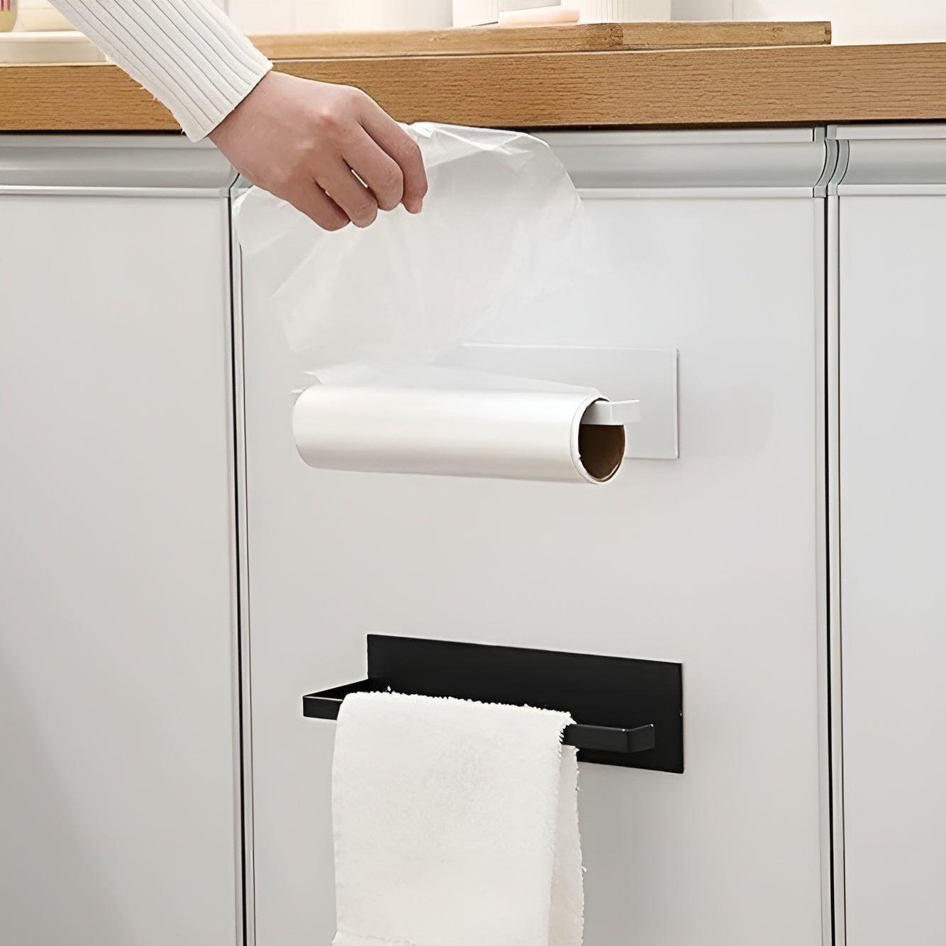Soporte de rollo de papel para la cocina – Vista adicional – Disponible en NQLN Store Venezuela