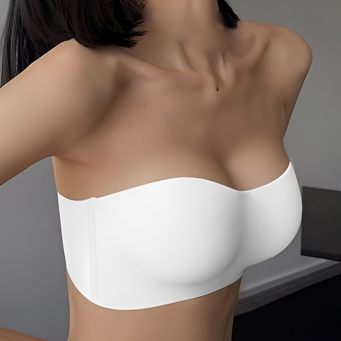 Sujetador top sin tirantes – Disponible en NQLN Store con envío gratis desde $20