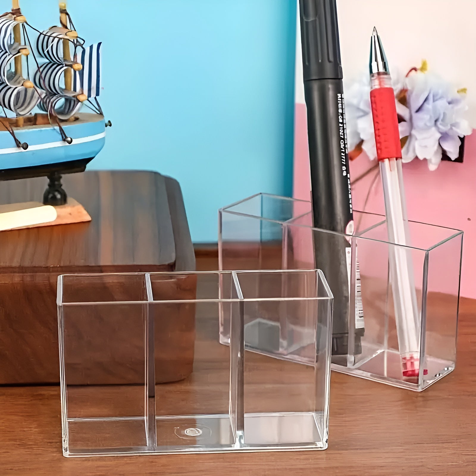 Organizador de maquillaje de 3 secciones – Vista de cerca del producto – NQLN Store