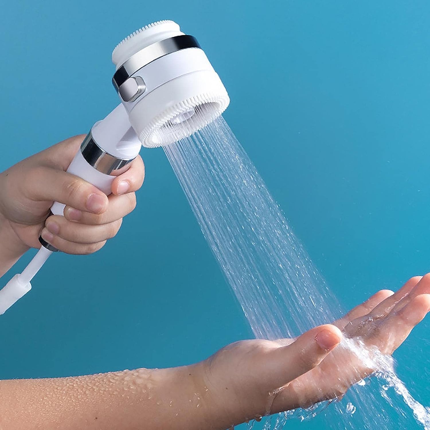 Ducha portátil para exteriores con bomba – Detalle y presentación – NQLN Store Venezuela