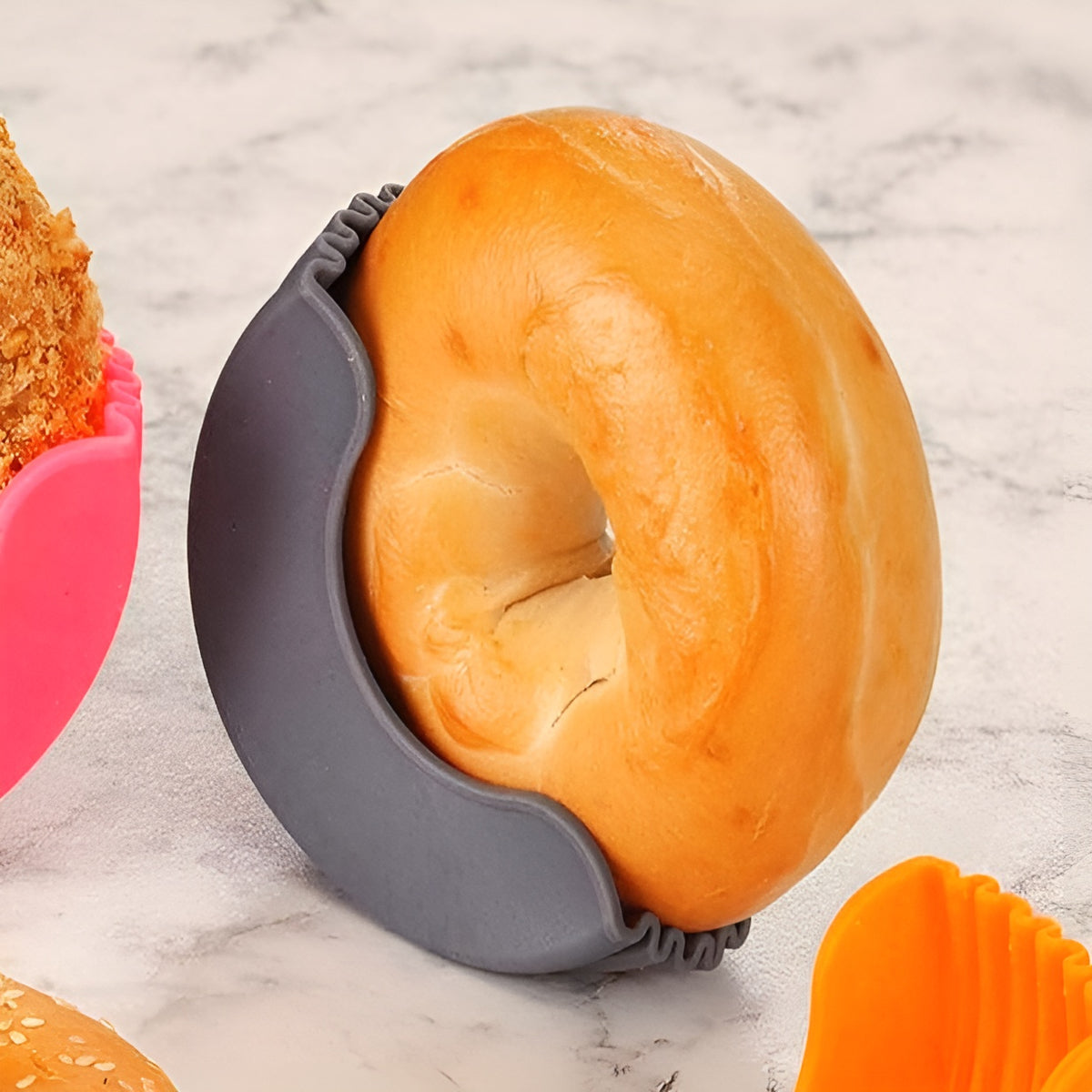 Soportes retráctiles de silicona para hamburguesas – Vista de cerca del producto – NQLN Store
