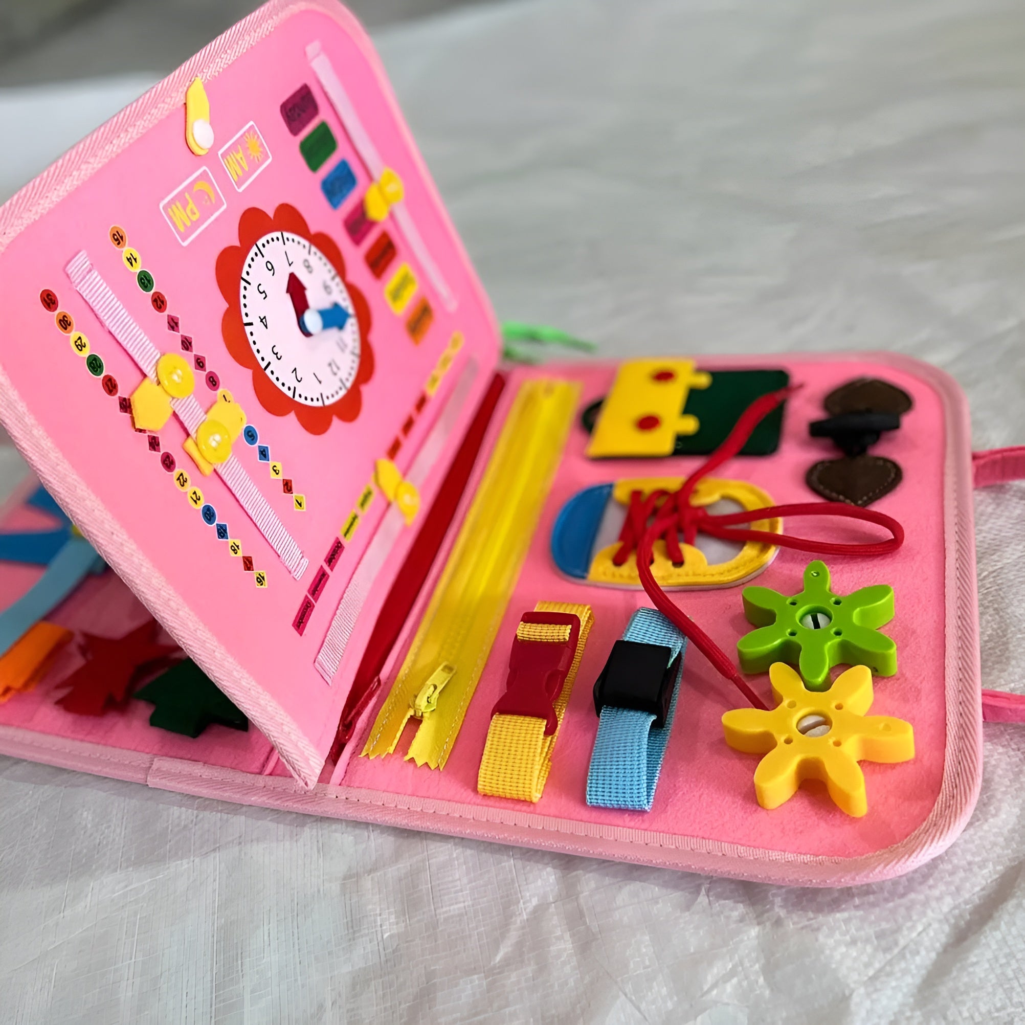 Bolso de juego educacional para niños – Vista de cerca del producto – NQLN Store