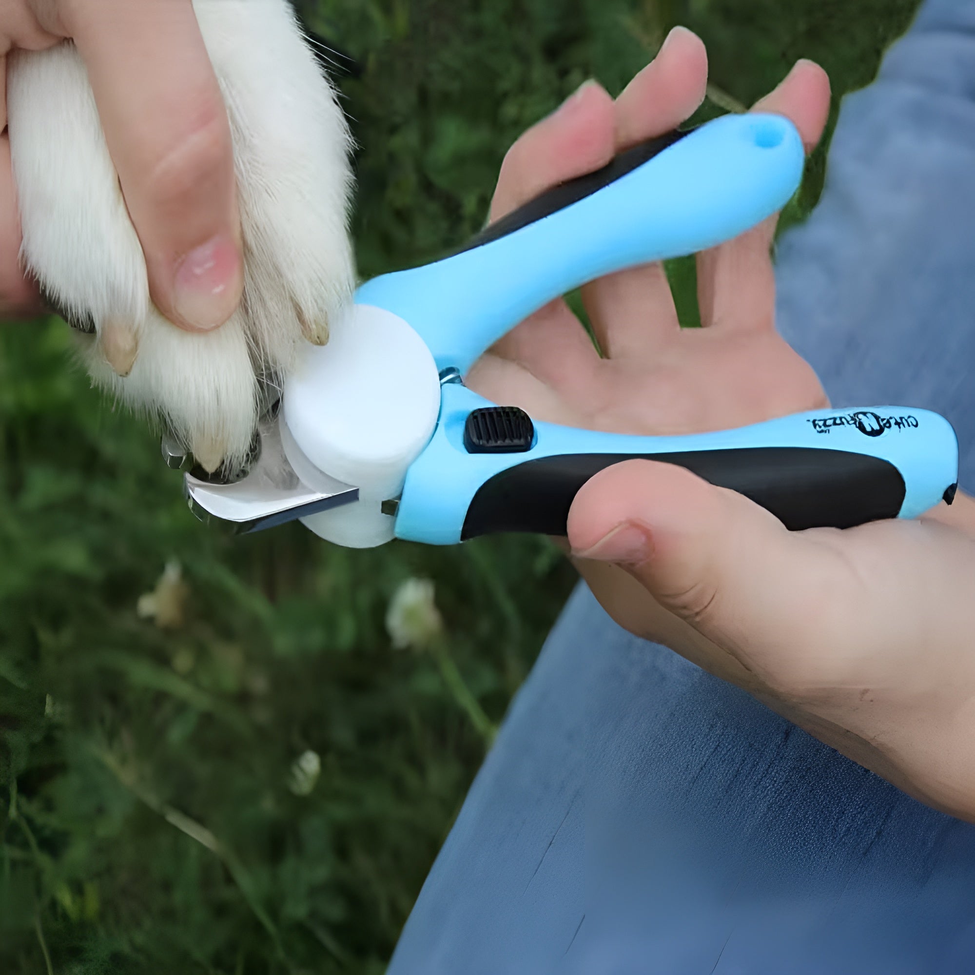Corta uñas para mascota – Vista adicional – Disponible en NQLN Store Venezuela