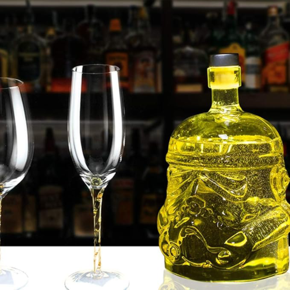 Botella decantadora de whisky de stormtrooper – Comprar al mejor precio en NQLN Store Venezuela