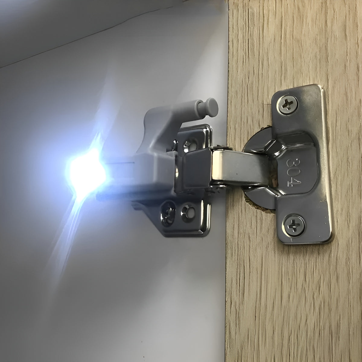 Luz de bisagra para gabinete – Presentación del producto – Comprar en NQLN Store
