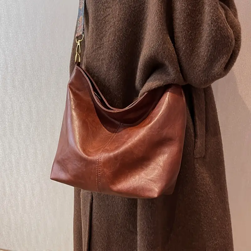 Cartera de cuero sintetico para mujer – Vista de cerca del producto – NQLN Store