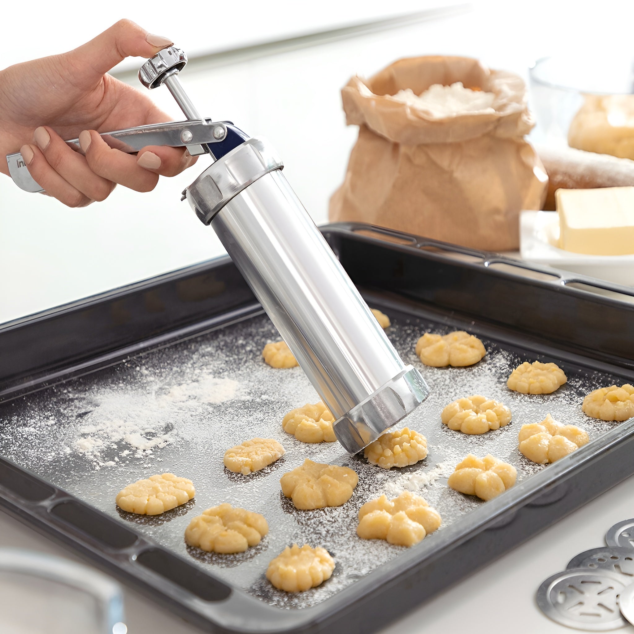 Pistola de prensa para hacer galletas – Disponible en NQLN Store con envío gratis desde $20