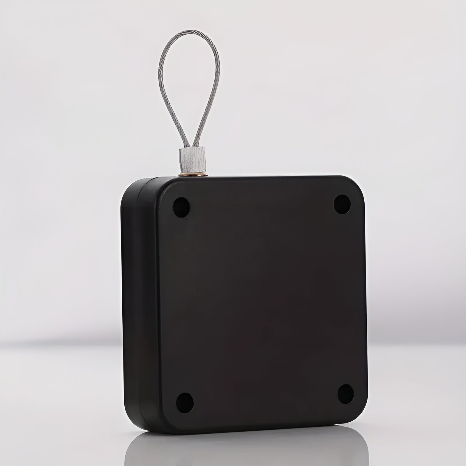 Cierrapuertas automatico – Detalle de calidad y acabado – NQLN Store