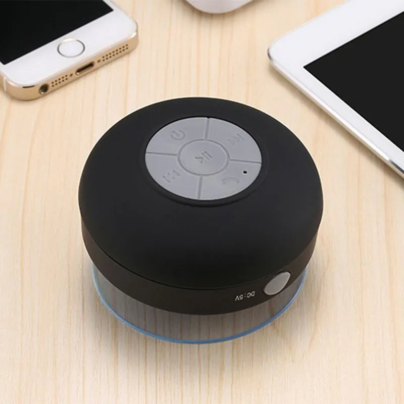 Altavoz inalambrico v5 0 resistente al agua – Vista adicional – Disponible en NQLN Store Venezuela
