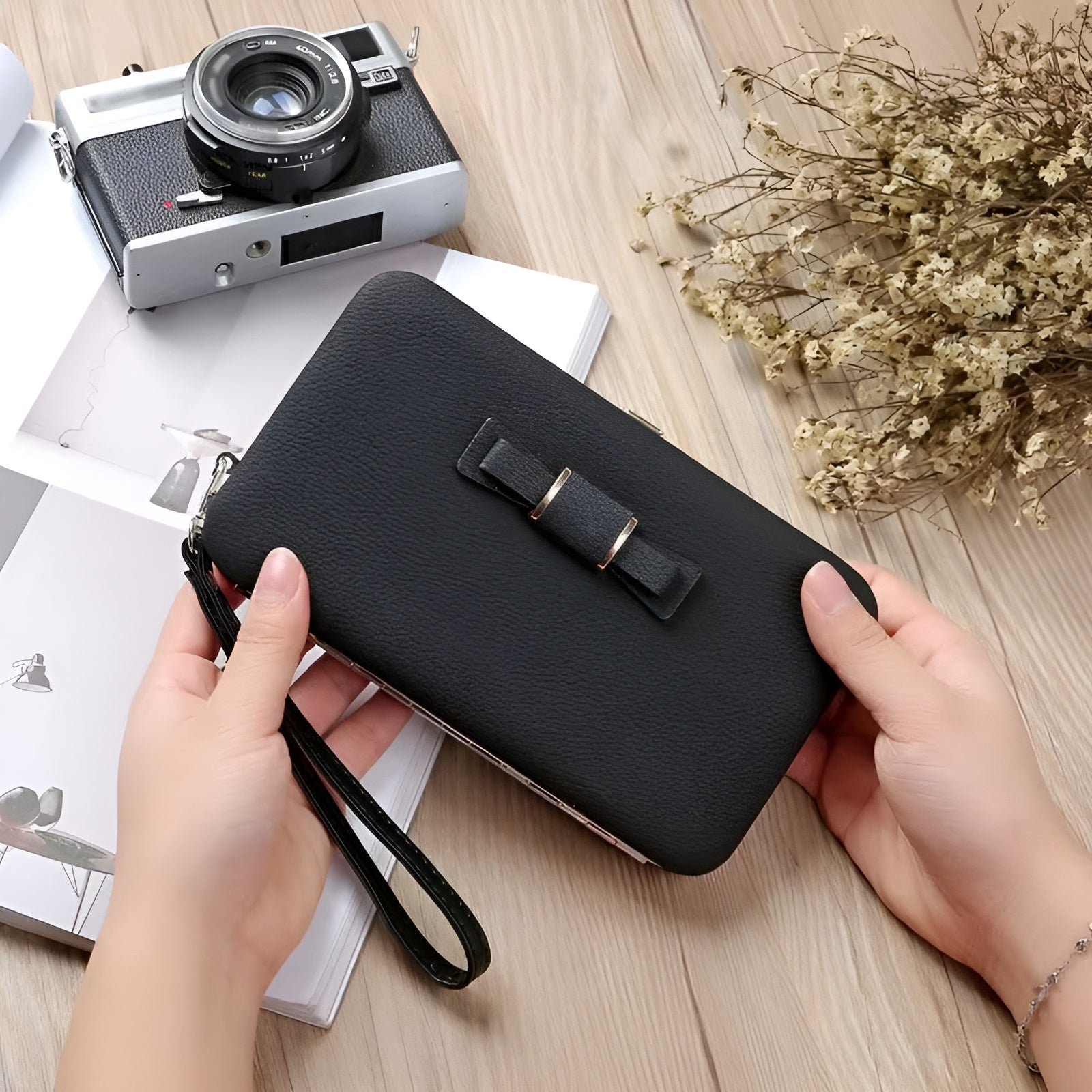 Cartera de semicuero con cremallera para mujer – Disponible en NQLN Store con envío gratis desde $20