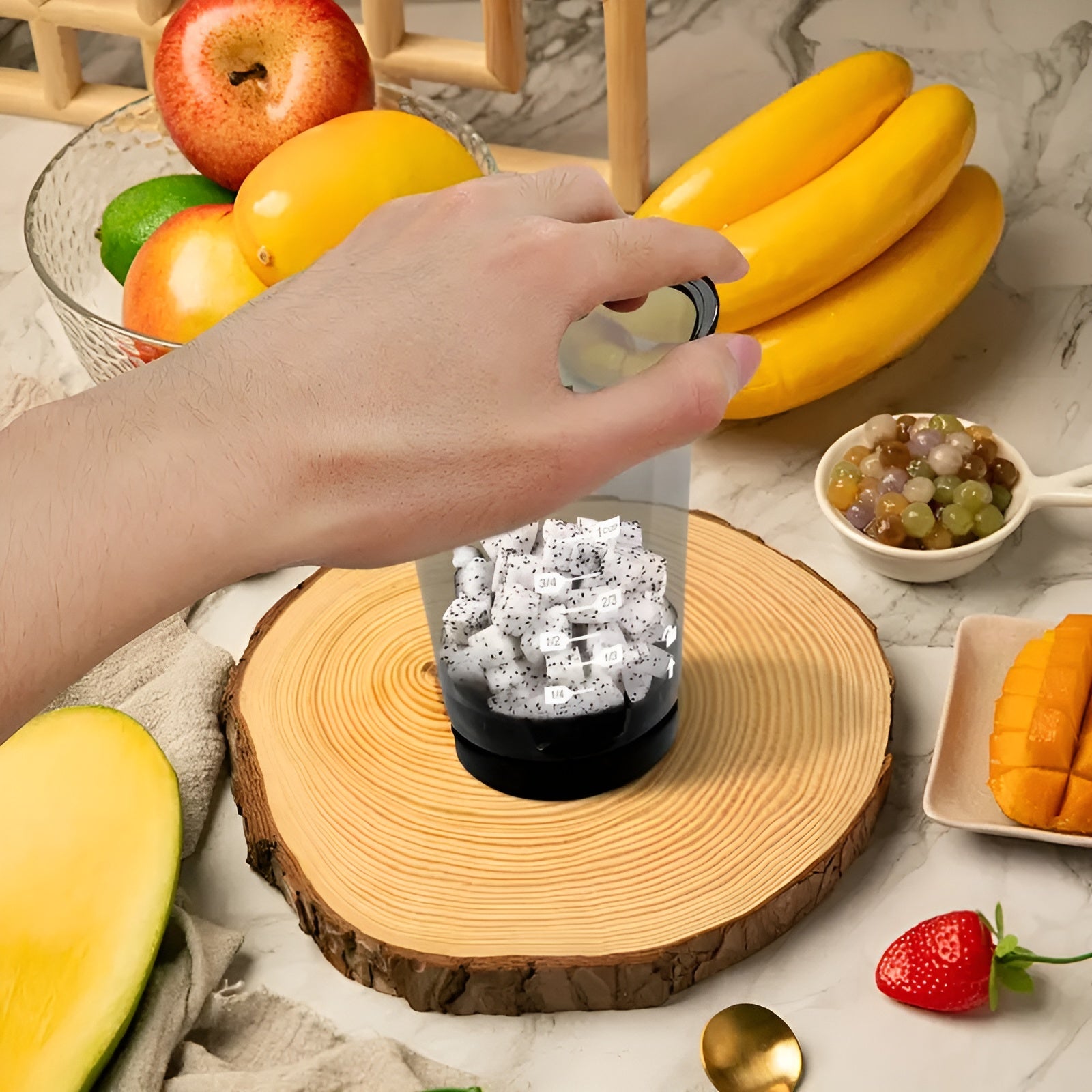 Vaso para cortar frutas – Vista de cerca del producto – NQLN Store