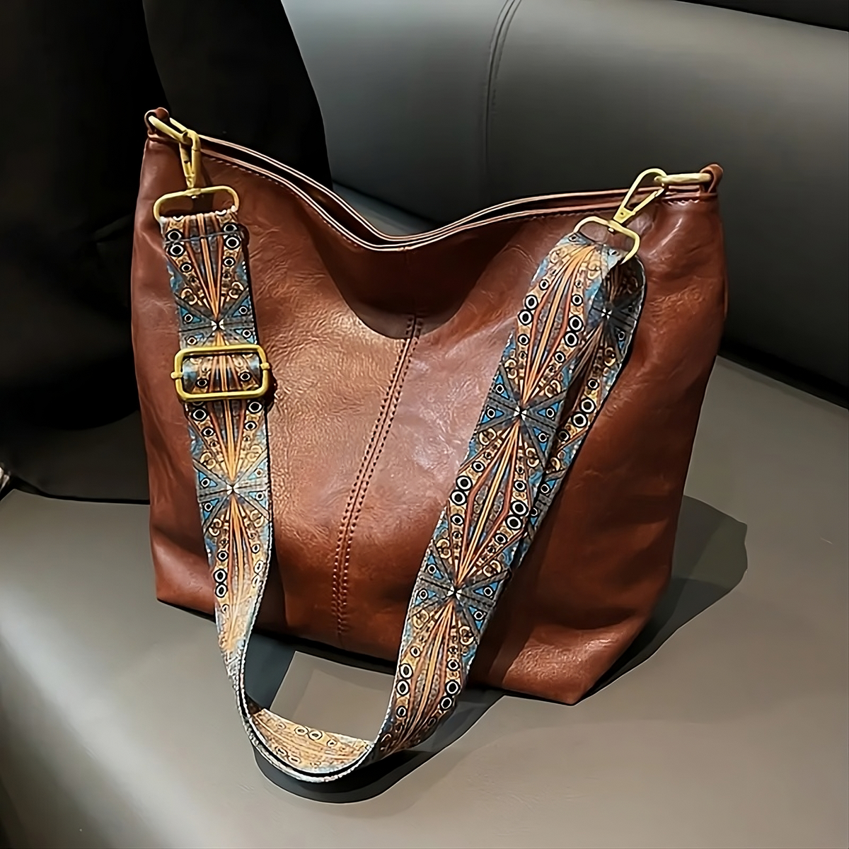Cartera de cuero sintetico para mujer – Detalle y presentación – NQLN Store Venezuela