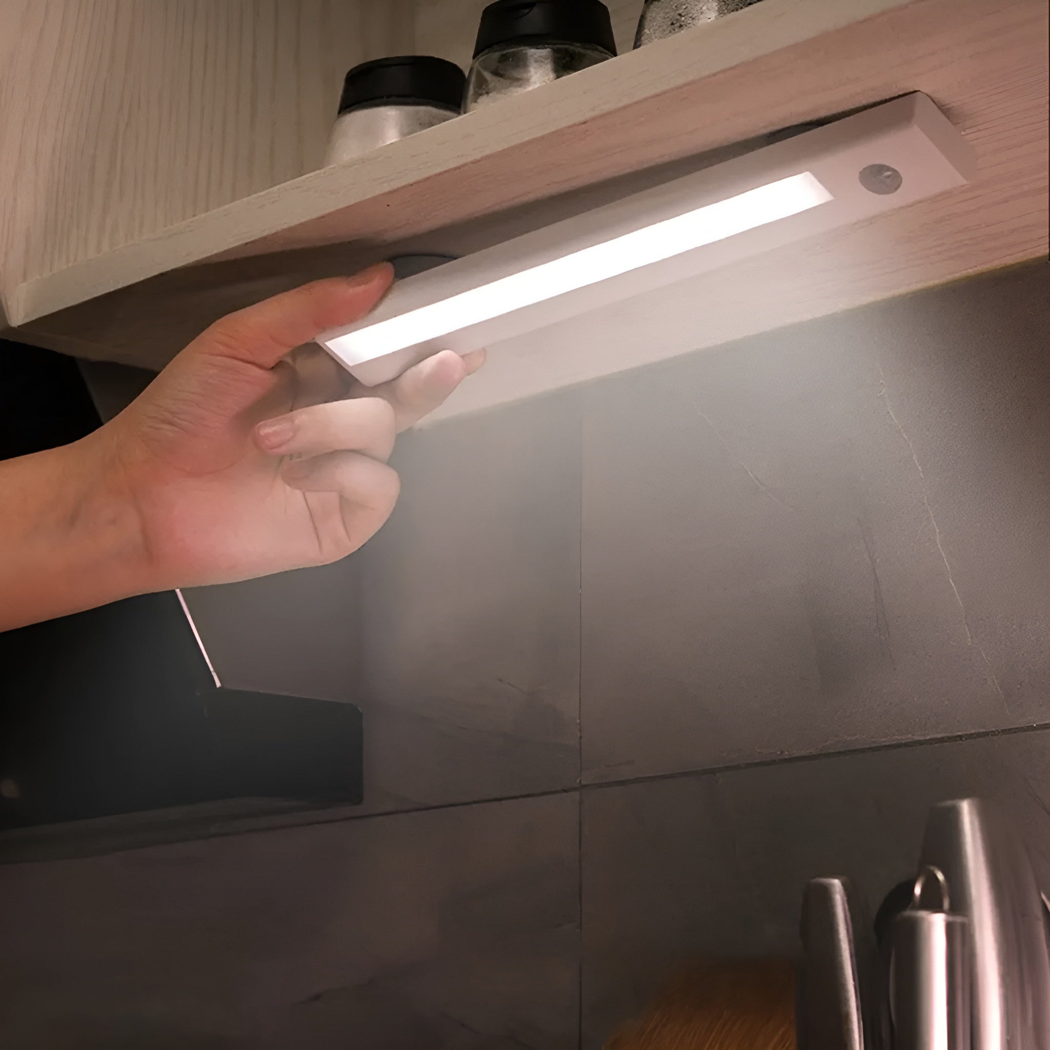 Lampara Rectangular con Sensor de Movimiento Recargable – Presentación del producto – Comprar en NQLN Store