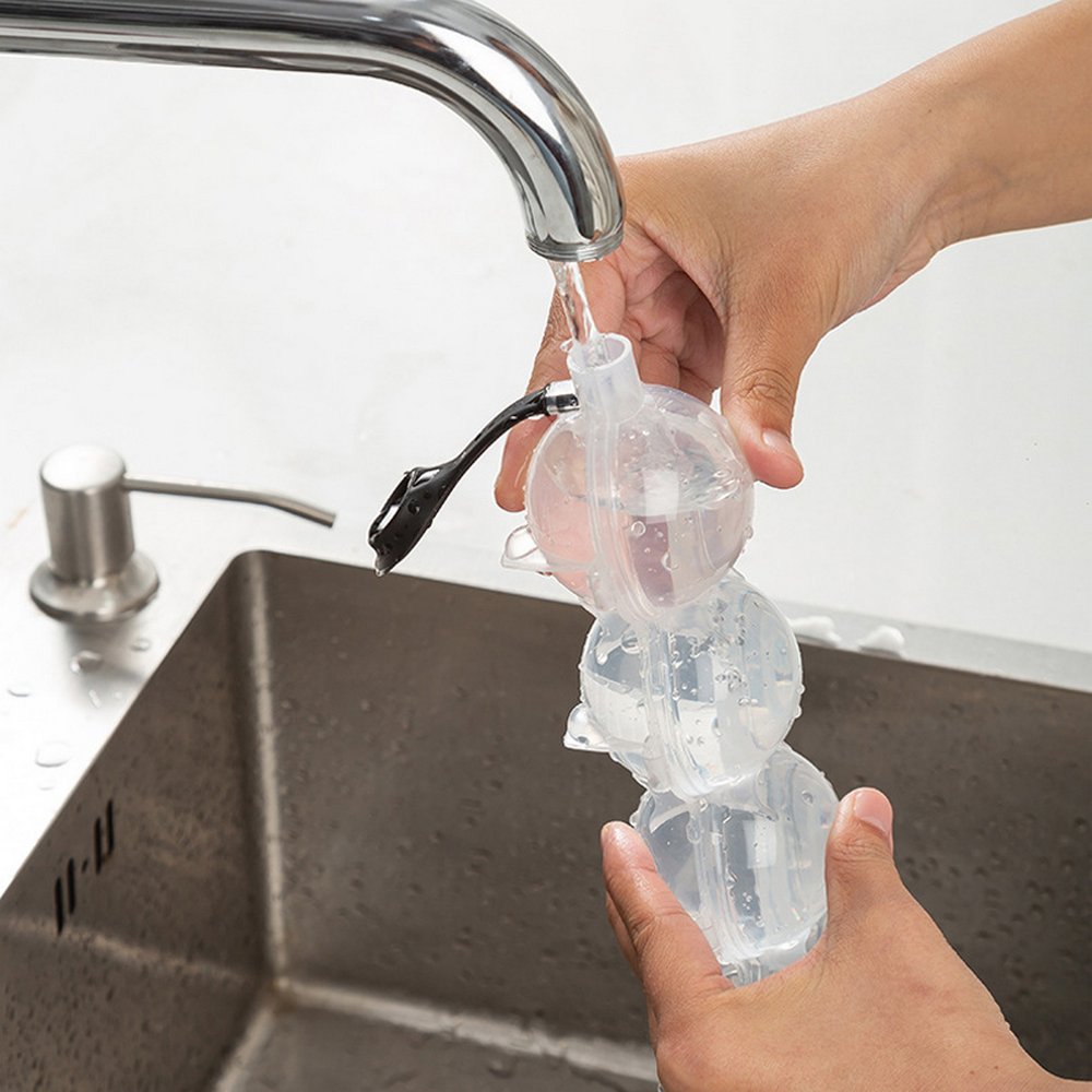 Molde para hacer 4 bolas de hielo – Vista de cerca del producto – NQLN Store