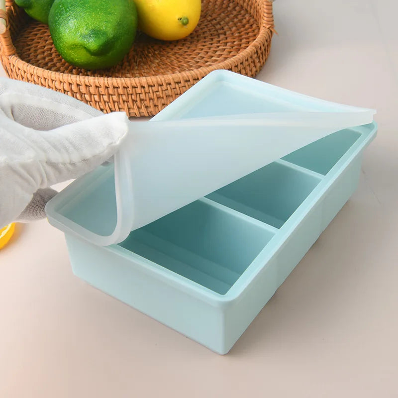 Molde rectangular para cubitos de hielo de silicona – Vista detalle del producto – NQLN Store