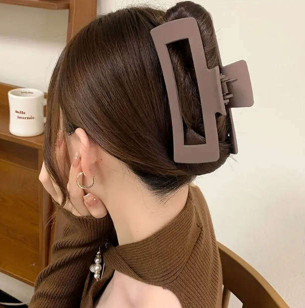 Pinza para cabello – Comprar online en NQLN Store Venezuela con envío a todo el país