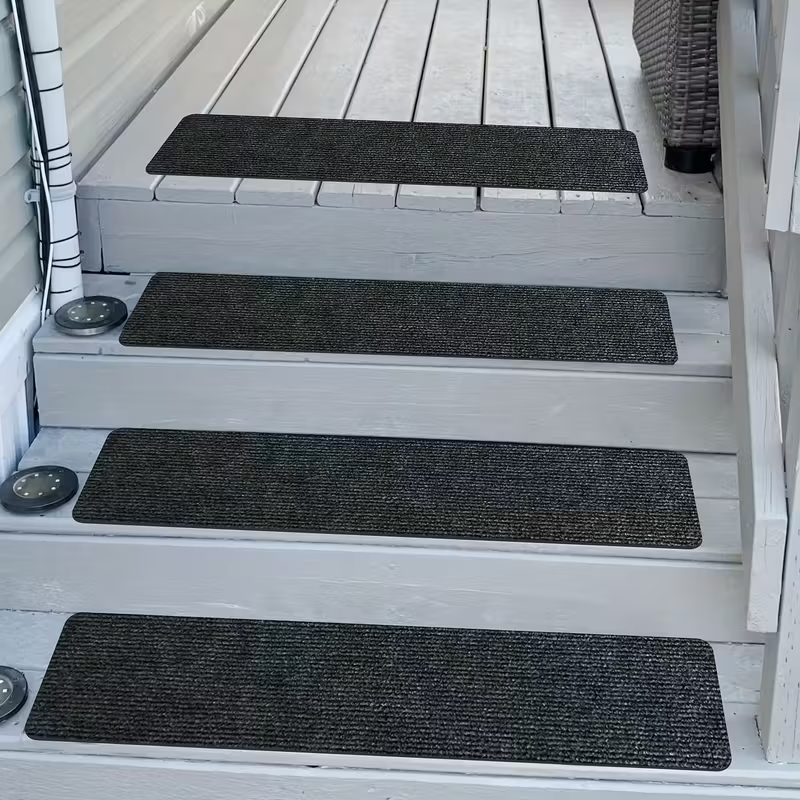Alfombra antideslizantes para Escaleras (10 unidades) – Vista adicional – Disponible en NQLN Store Venezuela