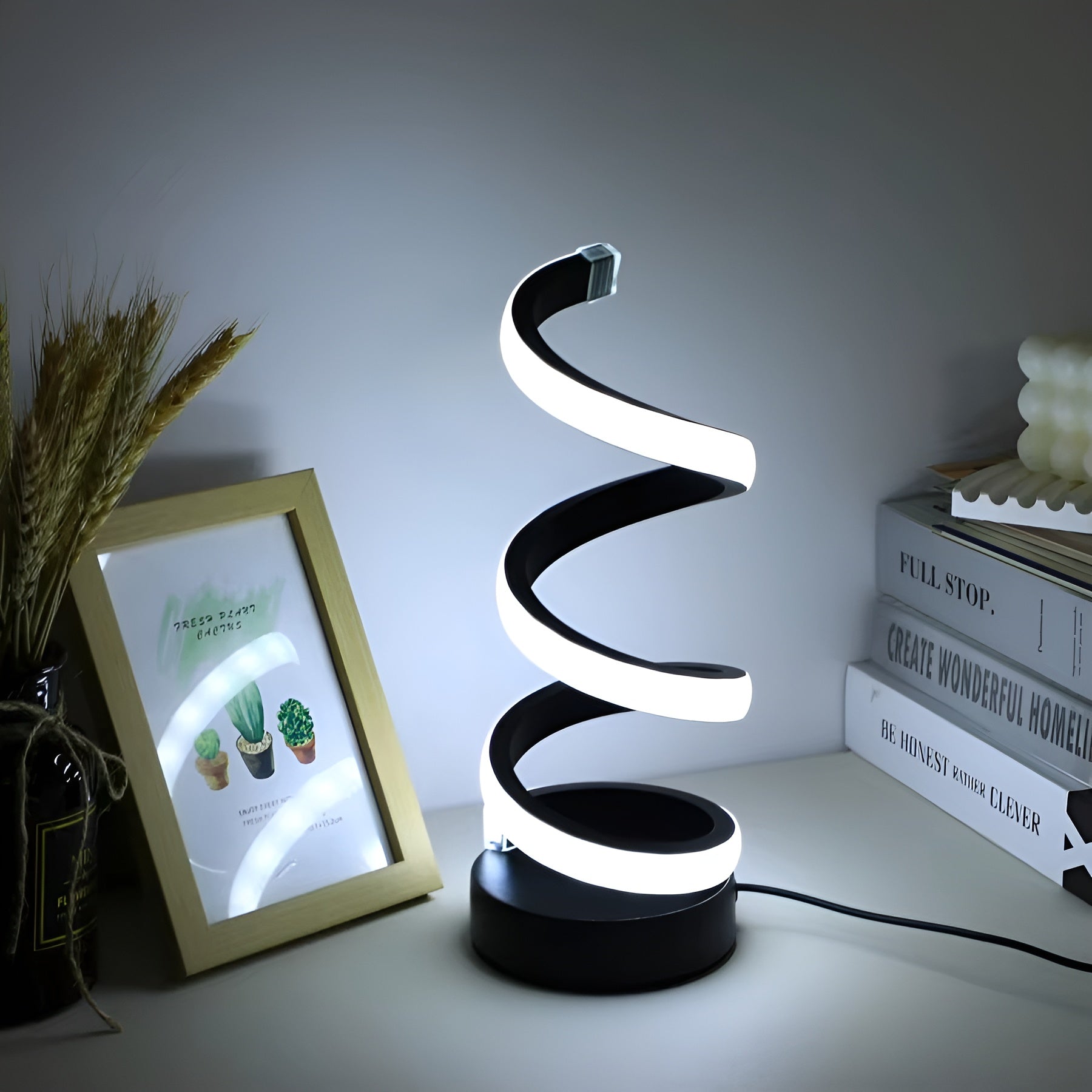 Lampara de mesa moderna – Tienda online NQLN Store Venezuela