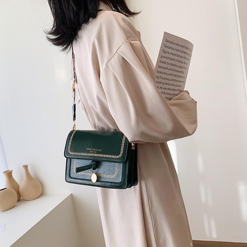 Bolso elegante para mujeres – Vista de cerca del producto – NQLN Store